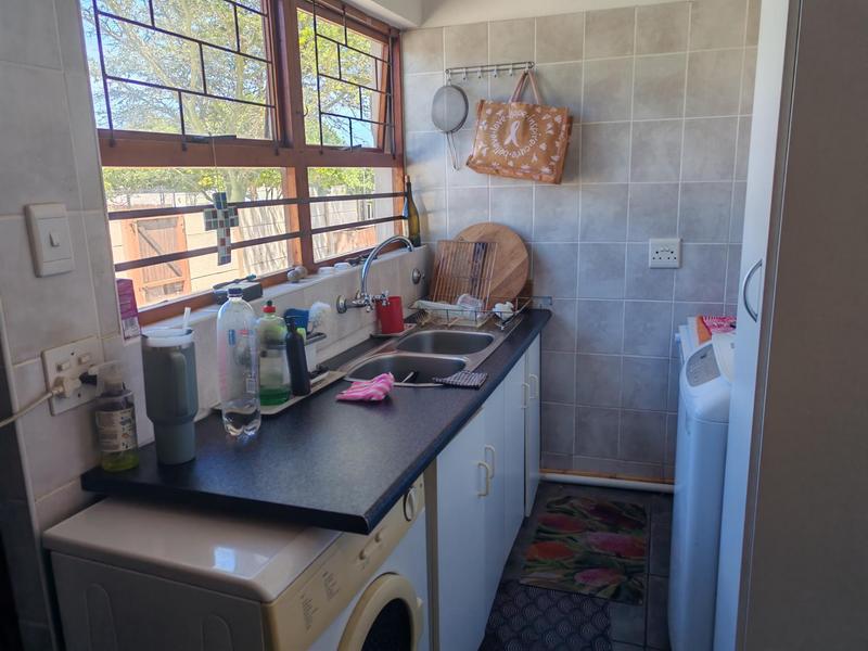 4 Bedroom Property for Sale in Sandbaai Western Cape